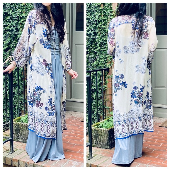 GORGEOUS LONG FLORAL PRINT KIMONO - Picture 7 of 10
